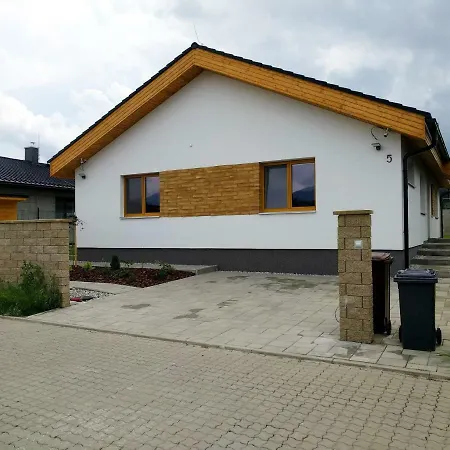 Dom wakacyjny House Tatry Liptowski Mikułasz
